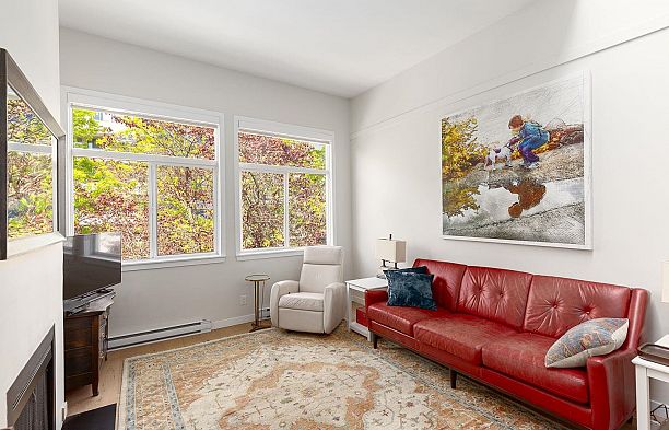 303 650 Moberly Road False Creek