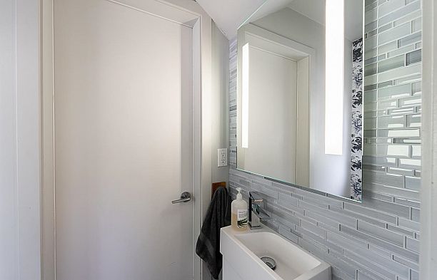 341 W 22nd Avenue Cambie