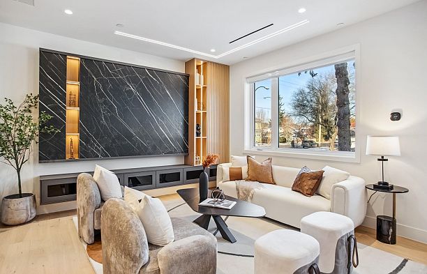 2790 W 21st Avenue Arbutus