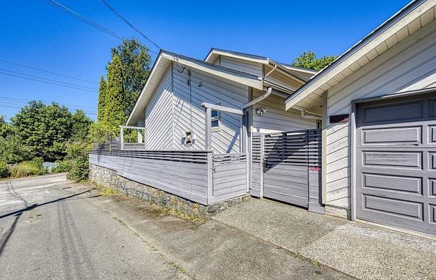 8184 East Boulevard S.W. Marine