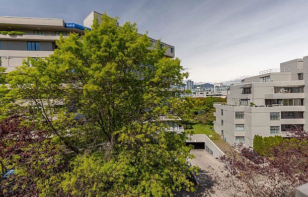 303 650 Moberly Road False Creek