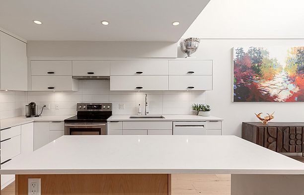 303 650 Moberly Road False Creek