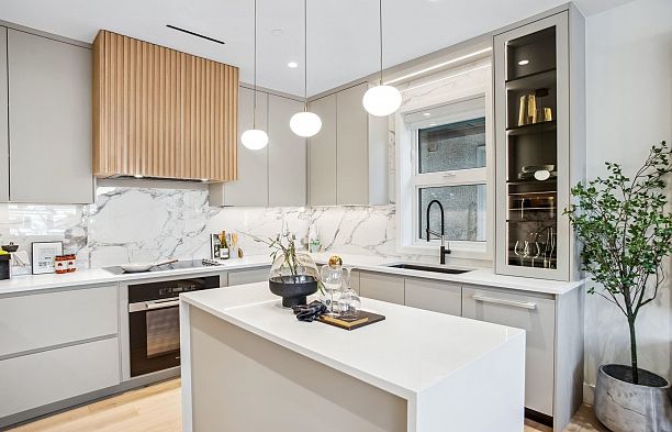 2790 W 21st Avenue Arbutus