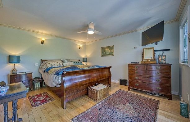 8184 East Boulevard S.W. Marine