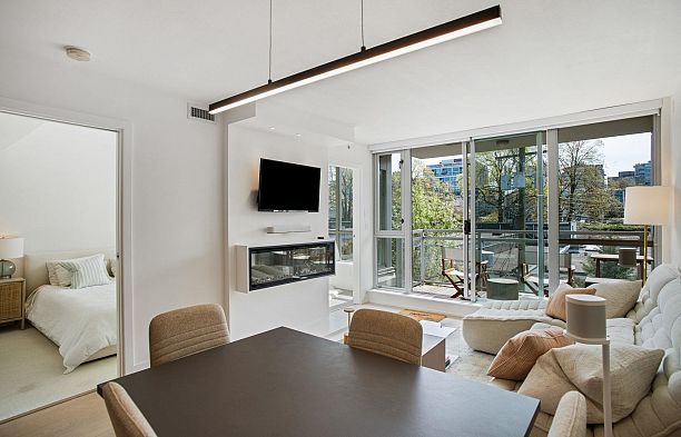303 1680 West 4th Avenue False Creek