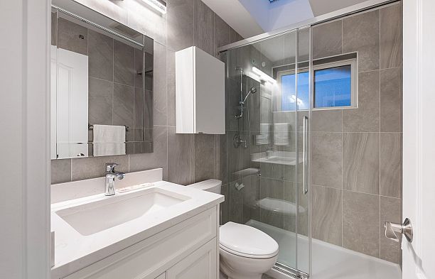 590 W 63rd Avenue Marpole