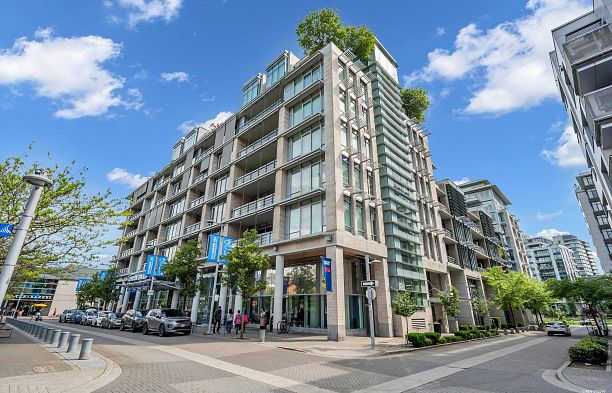 701 77 Walter Hardwick Avenue False Creek