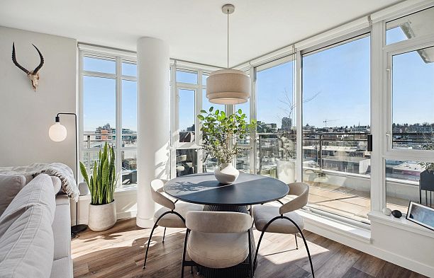 1101 89 West 2nd Avenue False Creek