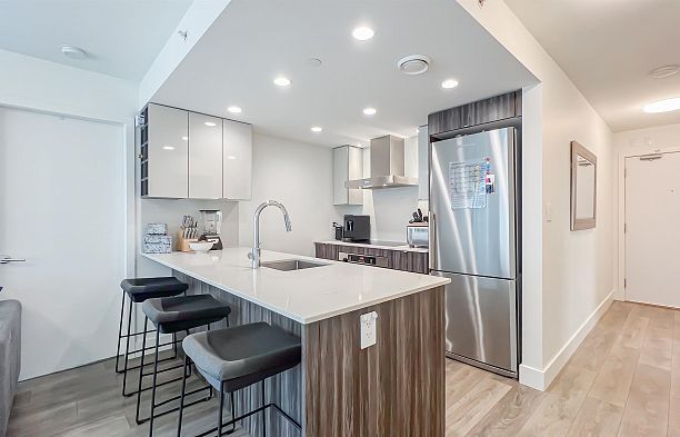 503 1788 Columbia Street False Creek