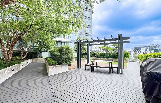 503 1788 Columbia Street False Creek