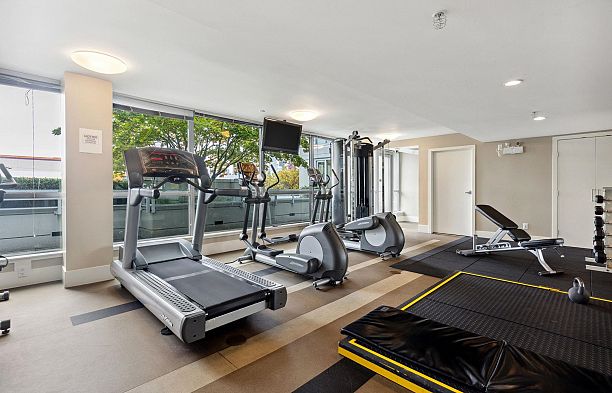 303 1680 West 4th Avenue False Creek