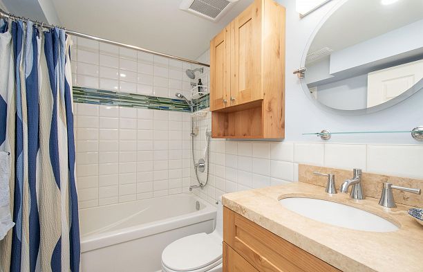 2104 W 57th Avenue S.W. Marine