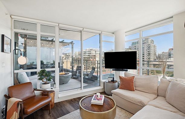 1101 89 West 2nd Avenue False Creek