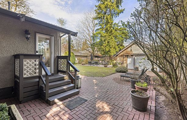 2627 W 37th Avenue MacKenzie Heights