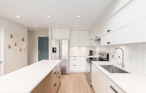 303 650 Moberly Road False Creek