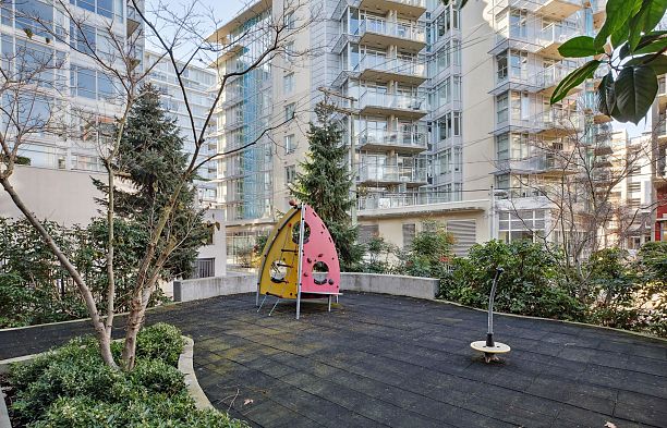 1101 89 West 2nd Avenue False Creek