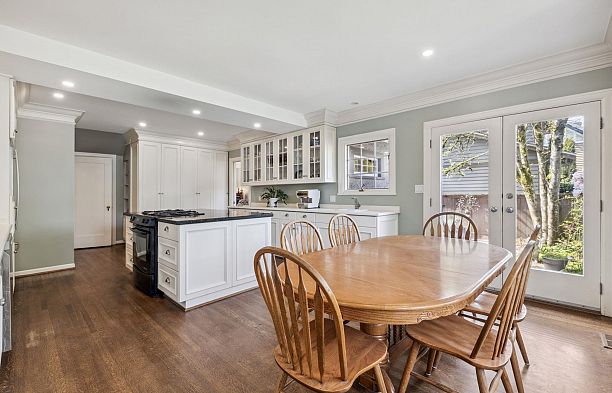 2627 W 37th Avenue MacKenzie Heights