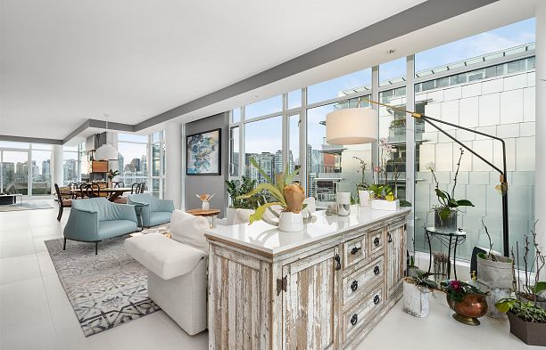 1005 1616 Columbia Street False Creek