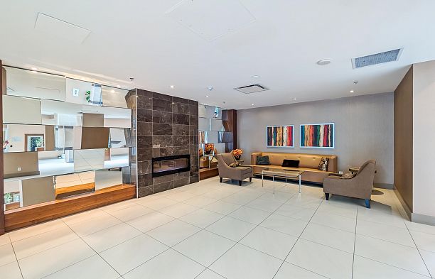 201 63 W 2nd Avenue False Creek