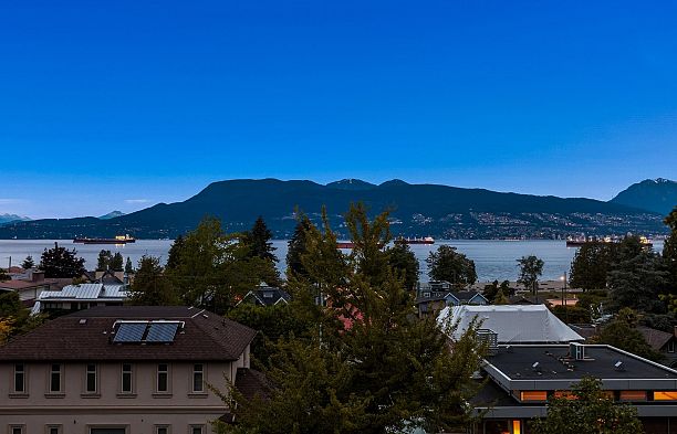 4535 W 1st Avenue Point Grey