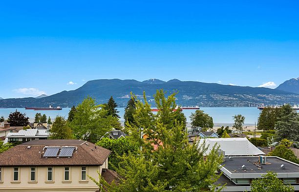4535 W 1st Avenue Point Grey