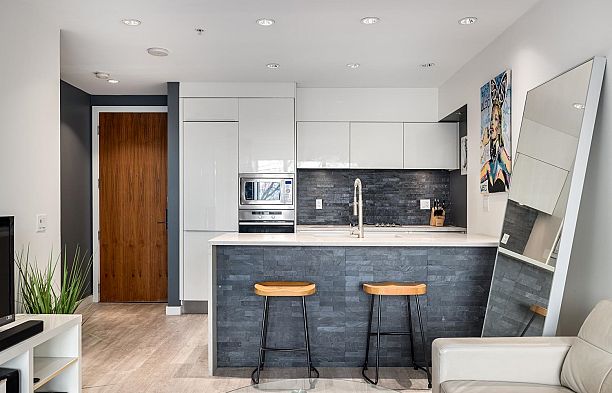 203 181 W 1st Avenue False Creek
