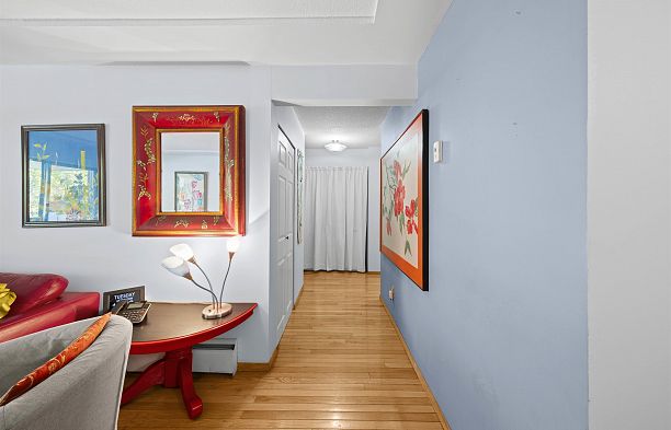 202 8770 Laurel Street Marpole