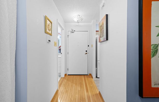 202 8770 Laurel Street Marpole