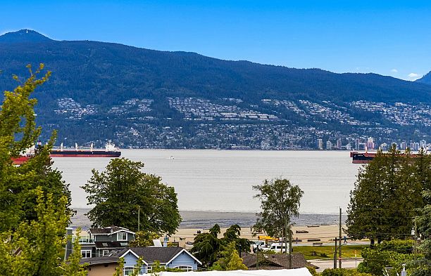 4535 W 1st Avenue Point Grey
