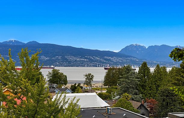 4535 W 1st Avenue Point Grey