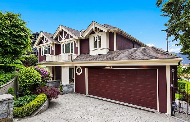 4535 W 1st Avenue Point Grey