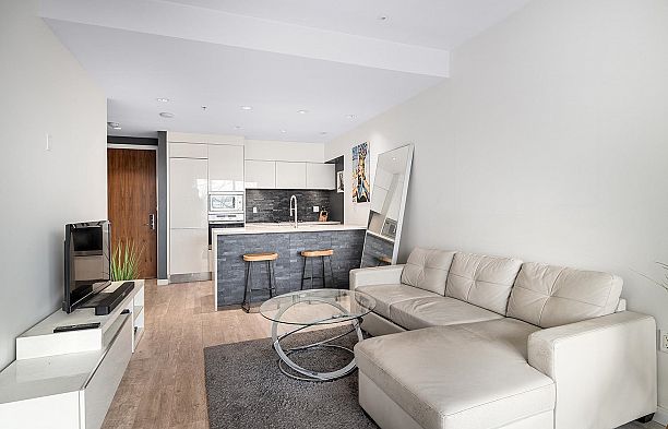 203 181 W 1st Avenue False Creek