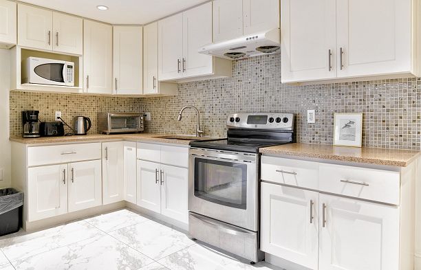 2237 W 37th Avenue Quilchena