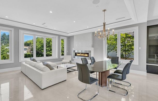3955 Blenheim Street Dunbar