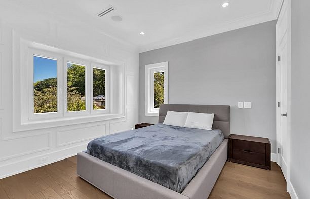 3955 Blenheim Street Dunbar
