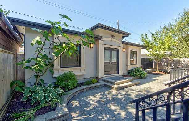 3955 Blenheim Street Dunbar