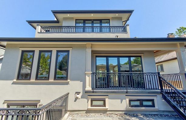 3955 Blenheim Street Dunbar
