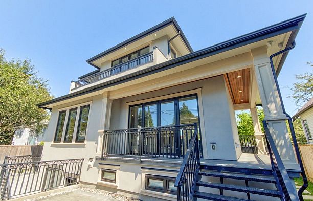 3955 Blenheim Street Dunbar