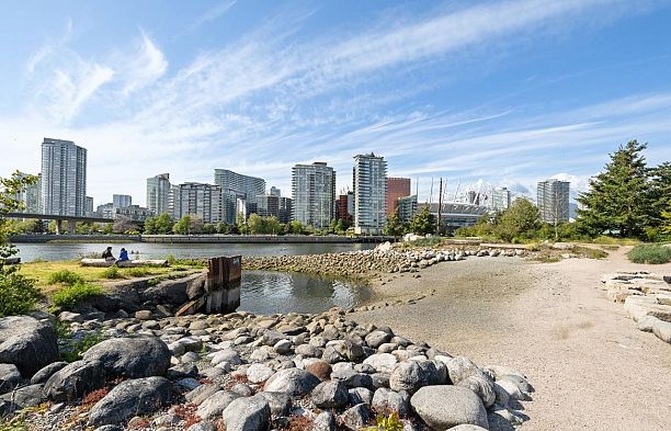 1101 1708 Columbia Street False Creek