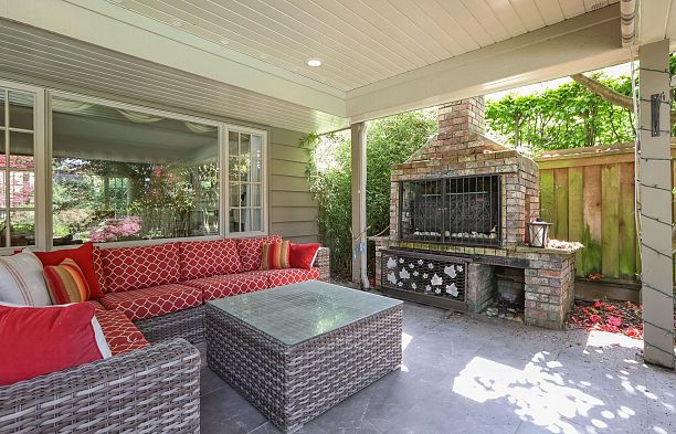 6865 Balsam Street S.W. Marine