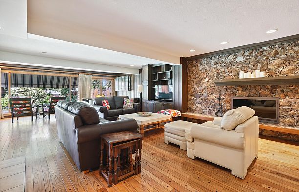 6865 Balsam Street S.W. Marine