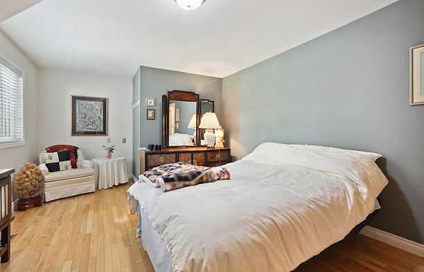 6865 Balsam Street S.W. Marine