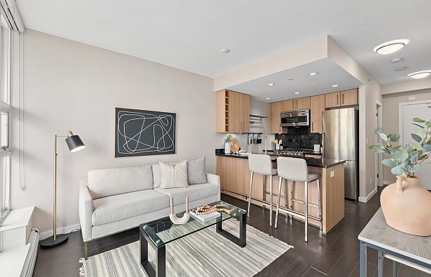 1101 1708 Columbia Street False Creek