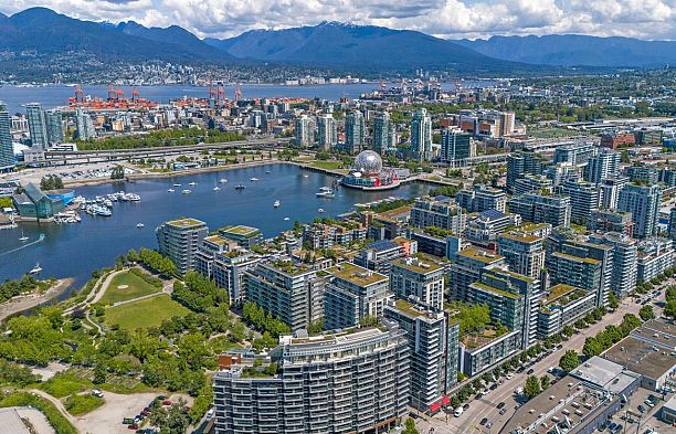 1101 1708 Columbia Street False Creek