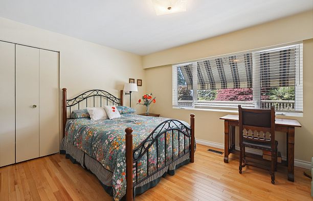 6865 Balsam Street S.W. Marine