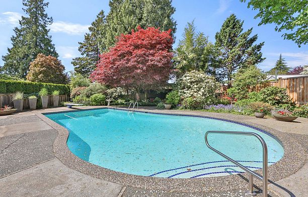 6865 Balsam Street S.W. Marine