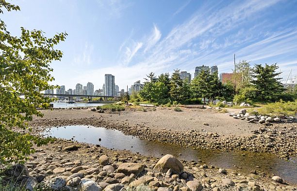 1101 1708 Columbia Street False Creek