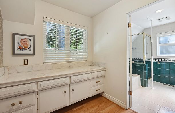6865 Balsam Street S.W. Marine