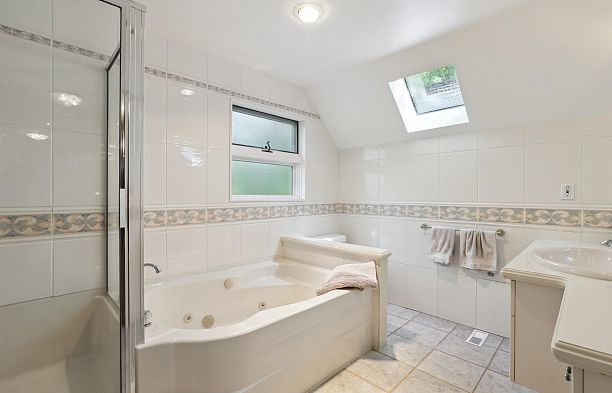 6865 Balsam Street S.W. Marine