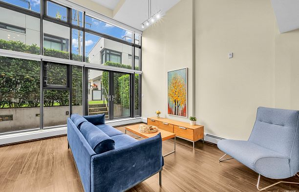 103 6311 Cambie Street Oakridge VW
